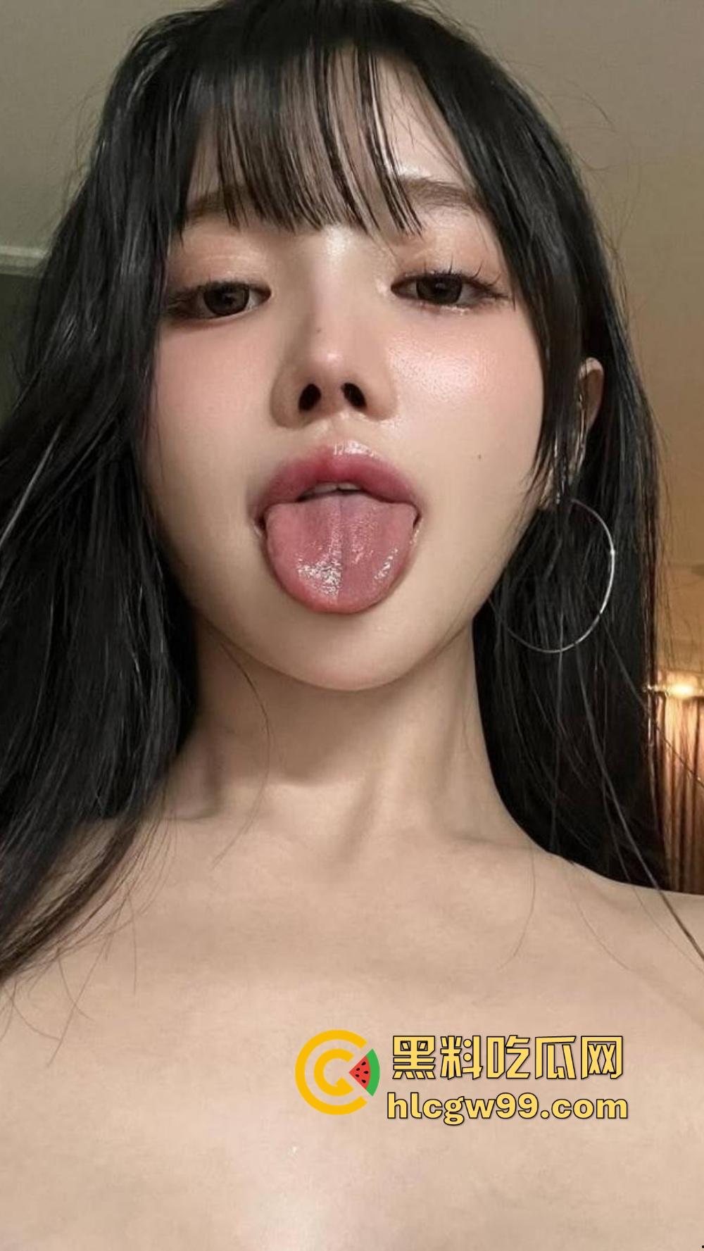 韩国阿黑颜女神主播【朴余慧】付费视频流出，擦边直播不断撩动粉丝色心，美乳骚穴等待榜一大哥砸钱品鉴！-9