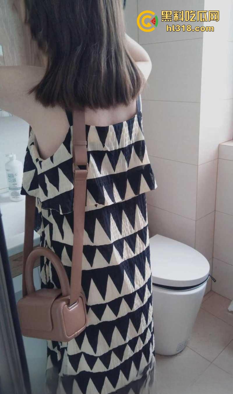 海角乱伦,终于让我逮到机会了,在厕所把准备出门的大嫂狠狠的猛操,憋了几天终于有发泄的地方了!-2