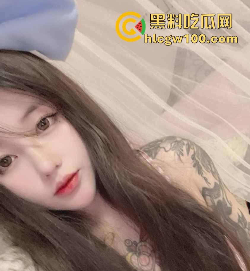 微博快手00后小美女【喜欢小羊Z】自拍翻车!网络女神私下骚到骨子里,不雅照曝光,就喜欢看网络骚鸡!-8