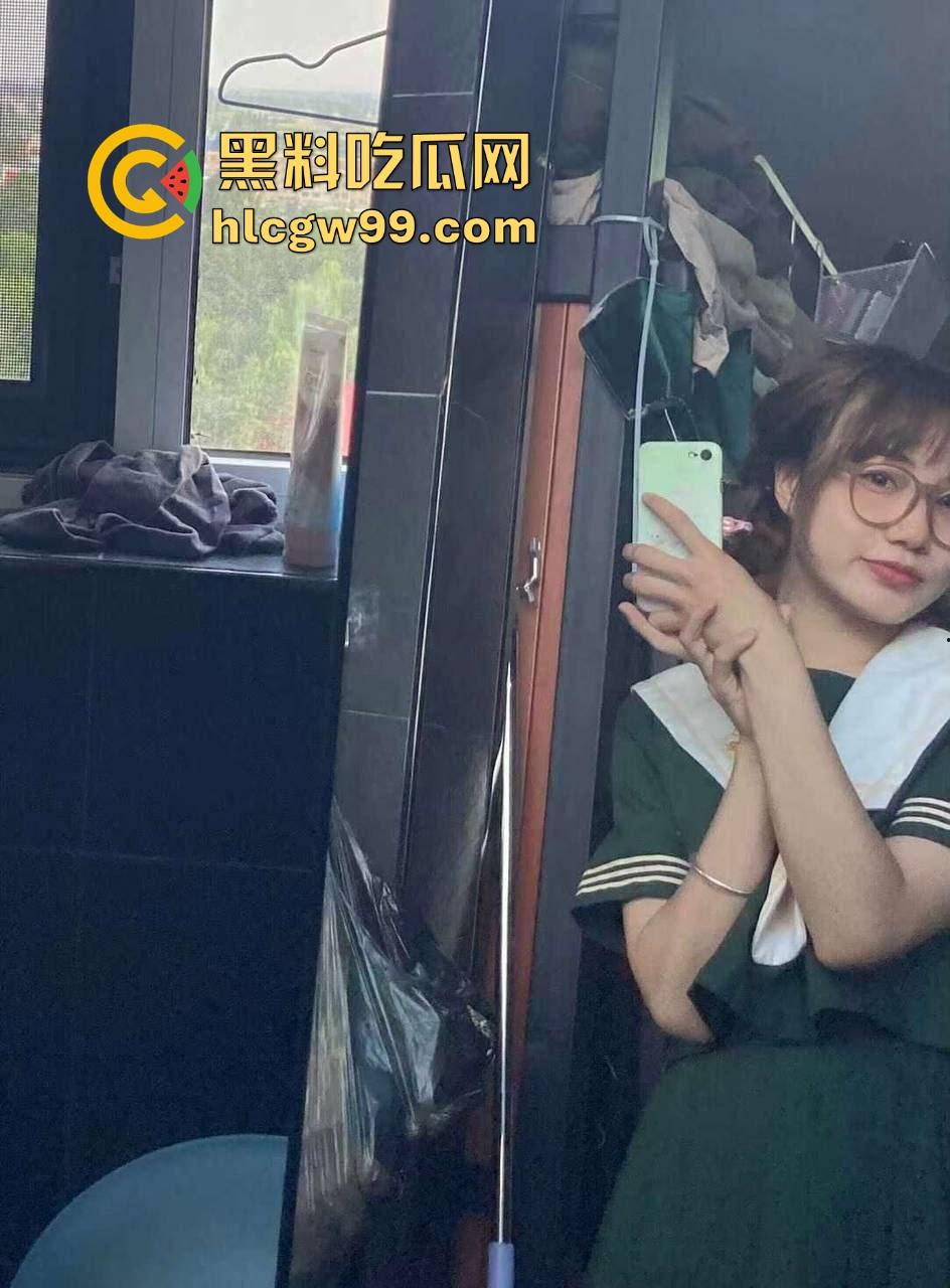 舔逼实战教学,网上约的学生妹『 王腩』开学前最后一炮,外翻馒头小穴舔到嘴麻,舔功不到位都不配做人上人!-1