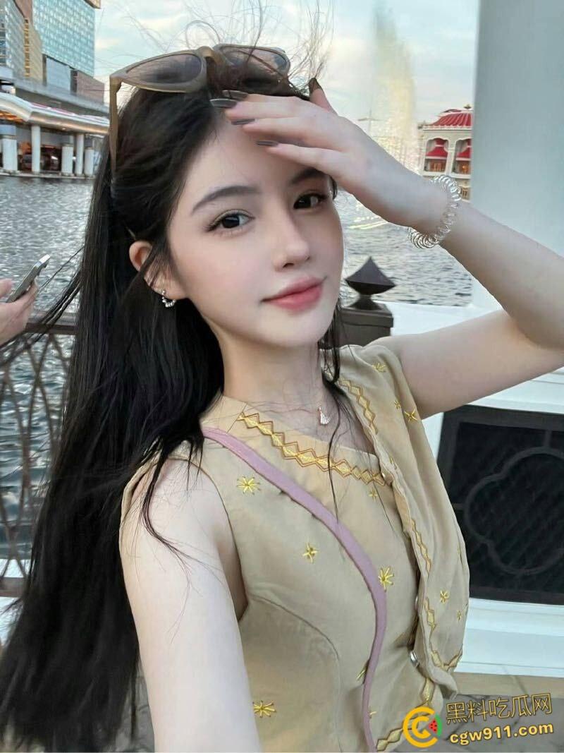 饥渴妹妹请哥哥吃饭,凉亭皮裙肉丝户外露出,扒开哥哥内裤疯狂吃鸡,被哥哥爆操到连连娇喘求饶!-1