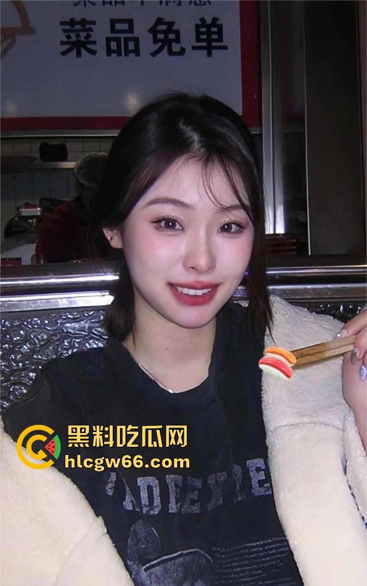 大连理工大学【周诗琦】与男友做爱私拍泄密 超清纯的小女友没想到在私下却极为淫荡!-6