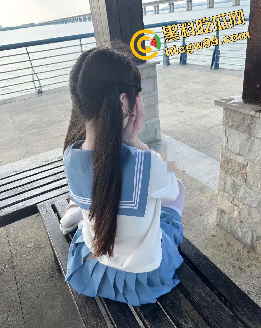 抖音极品清纯双马尾反差嫩妹『给时间一点时间』跪地口交金主爸爸，激烈女上独家曝光流出！-5