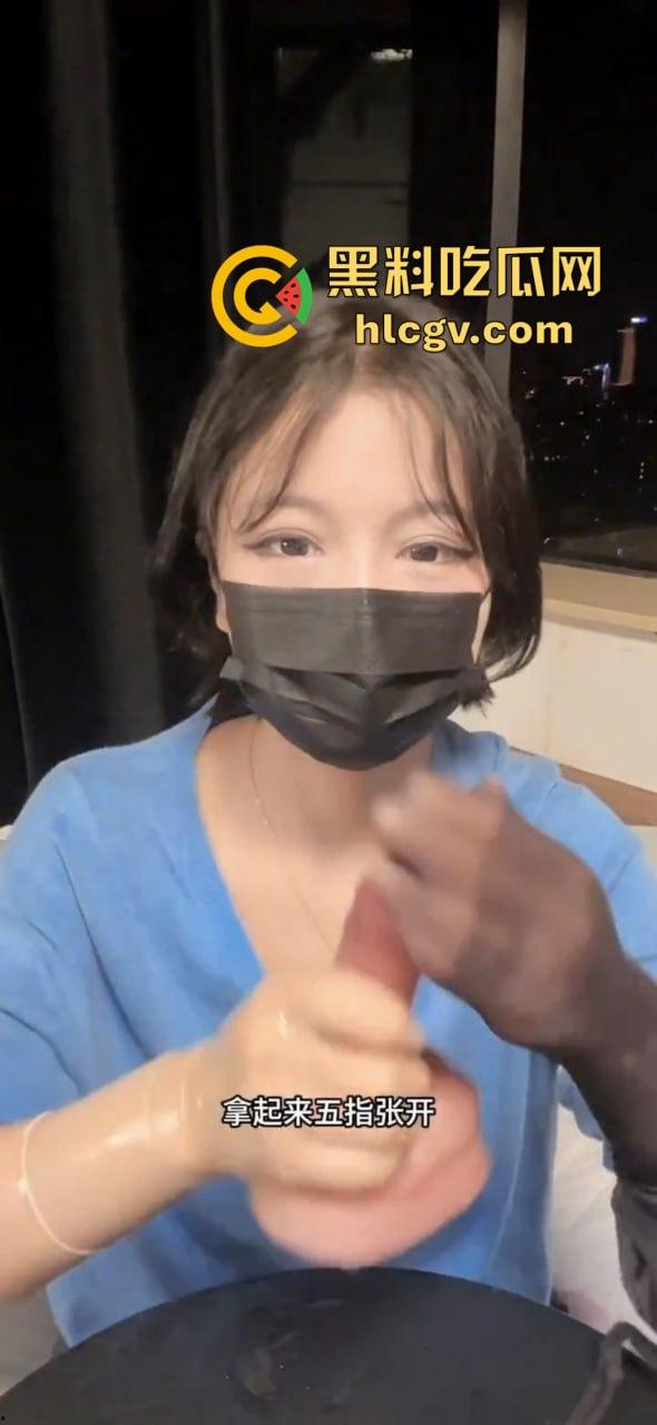 黑料小课堂教你打飞机PLUS版,丝袜玩法骚到极致,一天到底打几次飞机合适?这一课绝对不容错过-2