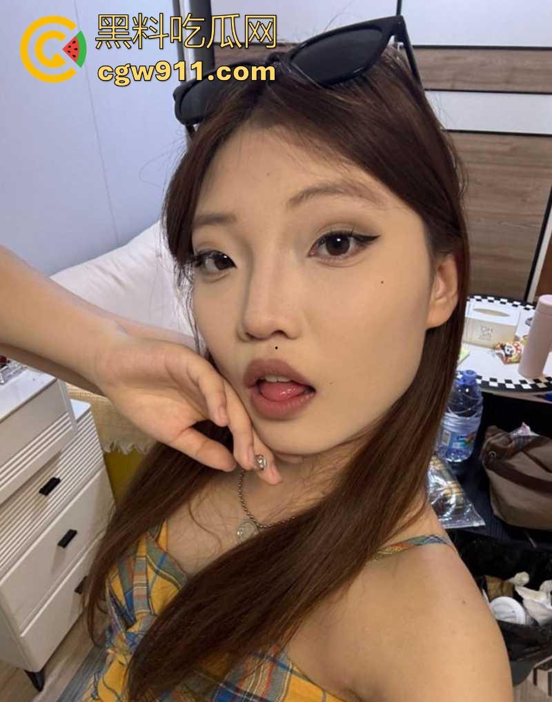 浙江反差女大【王钰婷】不雅视频流出,白虎蜜穴粉嫩诱人,约炮成瘾榨精母狗,无套爆操叫声超淫!-7