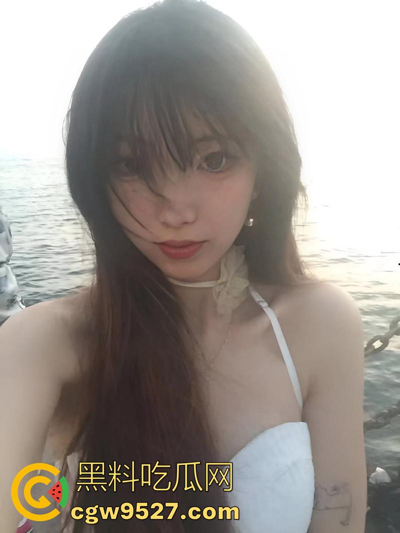 武汉三中绝美嫩妹【苏文轩】,俏皮可爱身材一流,在家里被男友调教玩弄,护士制服勾引,翘臀被后入打桩抽插!-2