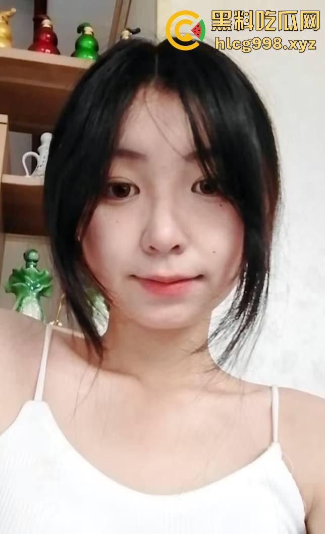 河北美院大一播音『张珊珊』口交视频泄漏!偷吃别人男友被挂校园墙,瓜友围观看看给这口活打个分!-4