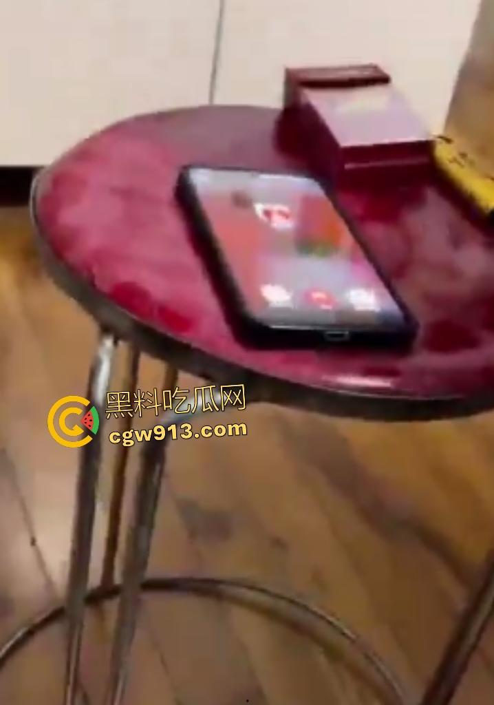 集美两头爽吃被双男揭穿!张勇舔狗订婚砸钱陪睡,发现后直接联系集美的姐姐当面对质,百口莫辩!-8