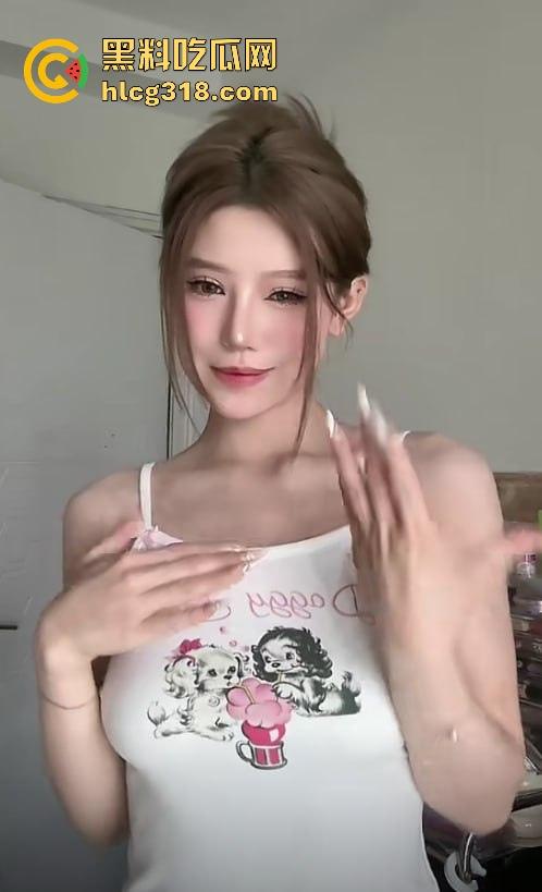 单眼皮小黄豆惨遭助理『芮芮iris』阴间操作,背后接单爆陪睡视频,网红圈再出新大瓜!-16