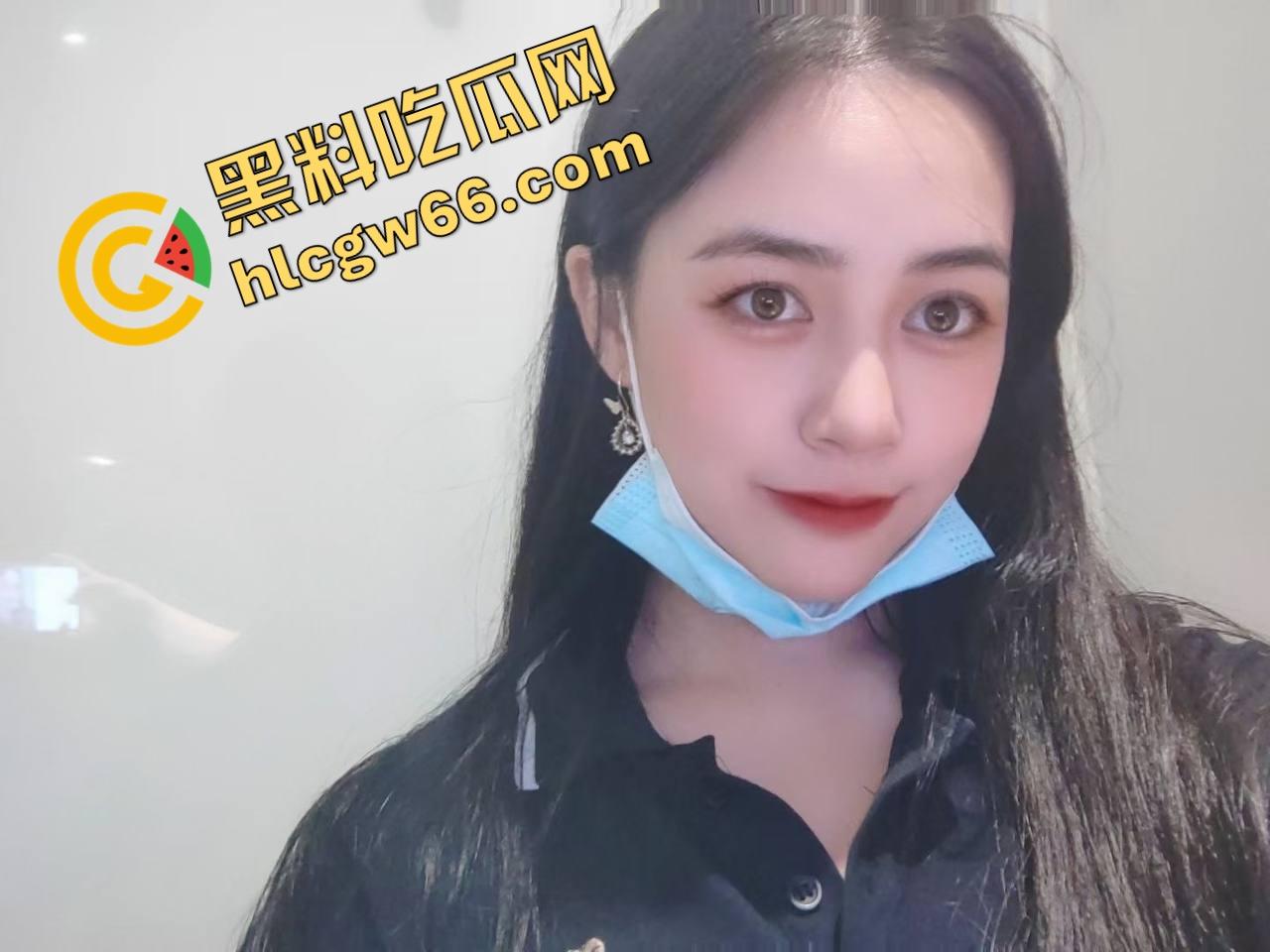 重庆财大新疆母狗『夏兹热丽』第一次刚破处就被拍下口吞脸射,鲍图奶照全网流出,干完还舔精自拍!-6