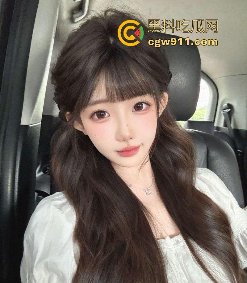 上海高颜值幼态反差婊【李文慧】长期给金主包养,口交深喉乳夹调教,女上骑乘榨精,全程甜美呻吟不断!-3