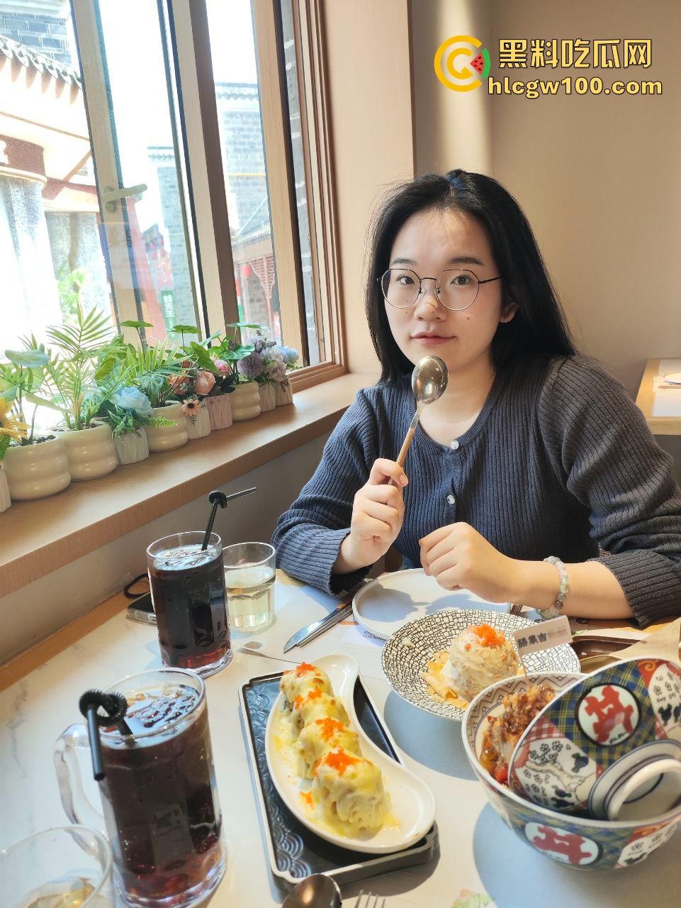 宜春学院法学骚母狗【彭云颢】丰乳肥臀百人斩,天天裸聊钓男大,玩转采阳补阴,骚穴永远不饱!-1