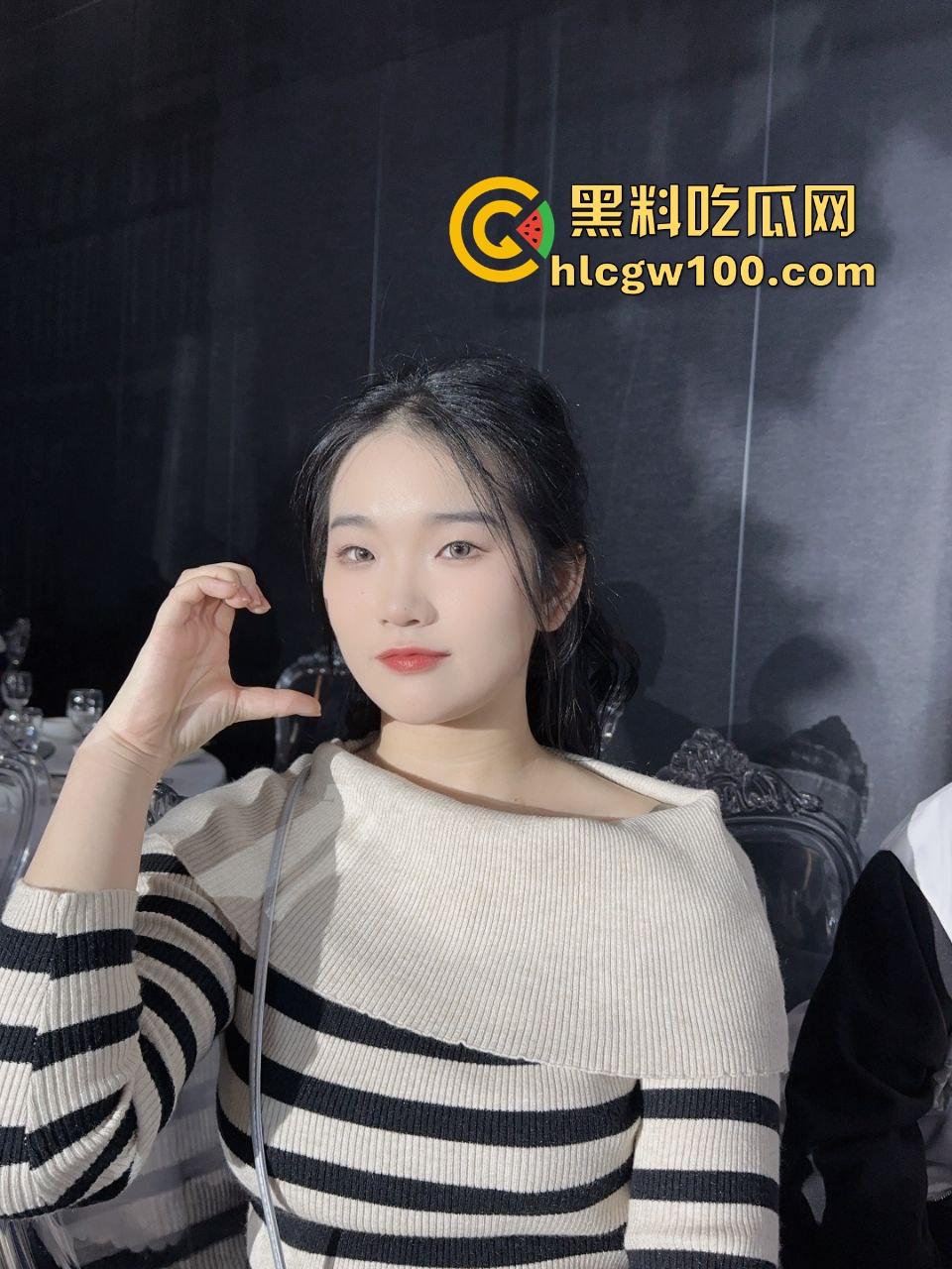 宜春学院法学骚母狗【彭云颢】丰乳肥臀百人斩,天天裸聊钓男大,玩转采阳补阴,骚穴永远不饱!-9