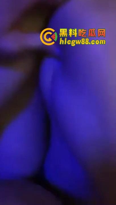 南开大学大二【师悦妮】恋爱期间手机设防满世界撩骚，日逼口嫌体正直，分手后接盘侠请三思！-10