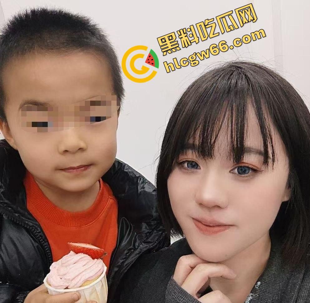 山东聊城反差教师【周红蕊】白天讲课人模狗样，晚上勾搭家长当胯下母狗，染了病还继续约炮，逼洞都发烫还不关门！-1