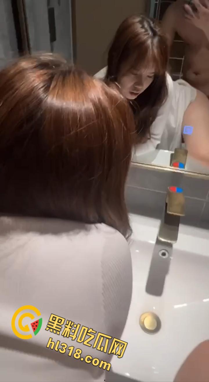 道路千万条，安全第一条，兄弟心真大150块无套开盲盒，梅毒艾滋排队敲门，这是拿命当刮刮乐 !-9