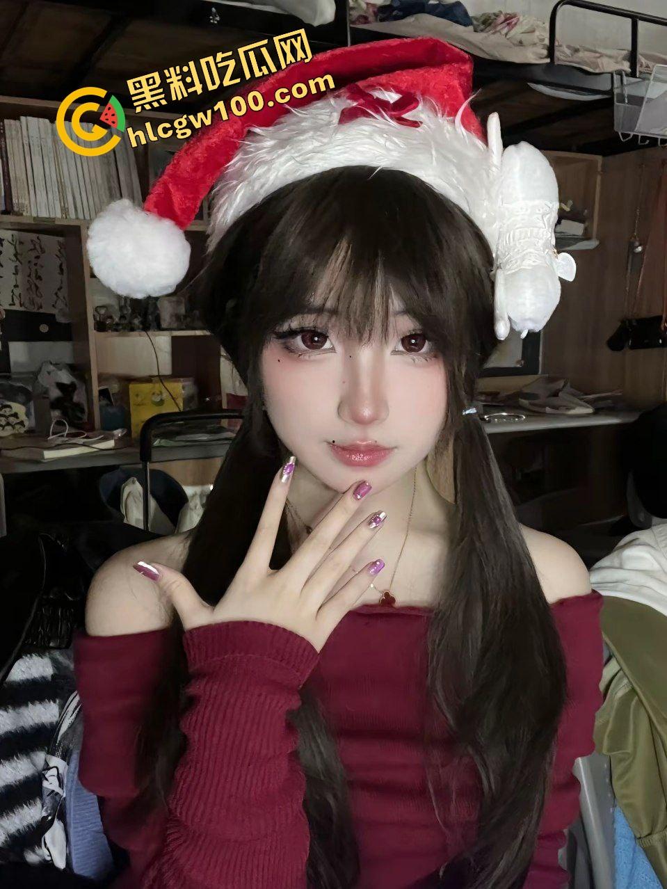 湖南第一师范反差骚货豪乳大奶尤物『郑爽怡』宿舍发骚私拍搓奶抠逼供金主!粉嫩鲍鱼忒淫荡!原创独家流出!-4