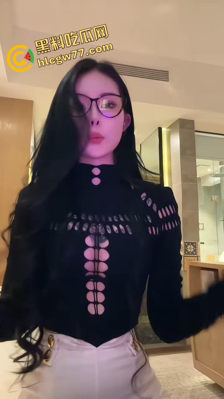 抖音8万粉小网红【神仙姐姐】翻车 纹身御姐表面高冷 私下被金主调教成听话母狗 不雅视频疯传！-8