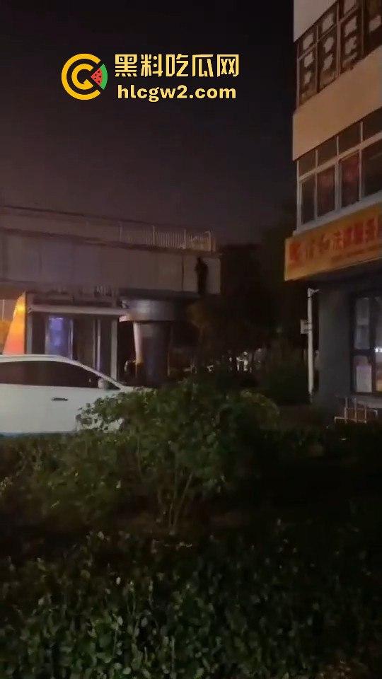 东莞粤华学校学生环城东路人行天桥上吊自杀，120到场已确认死亡，背后原因震惊！-9