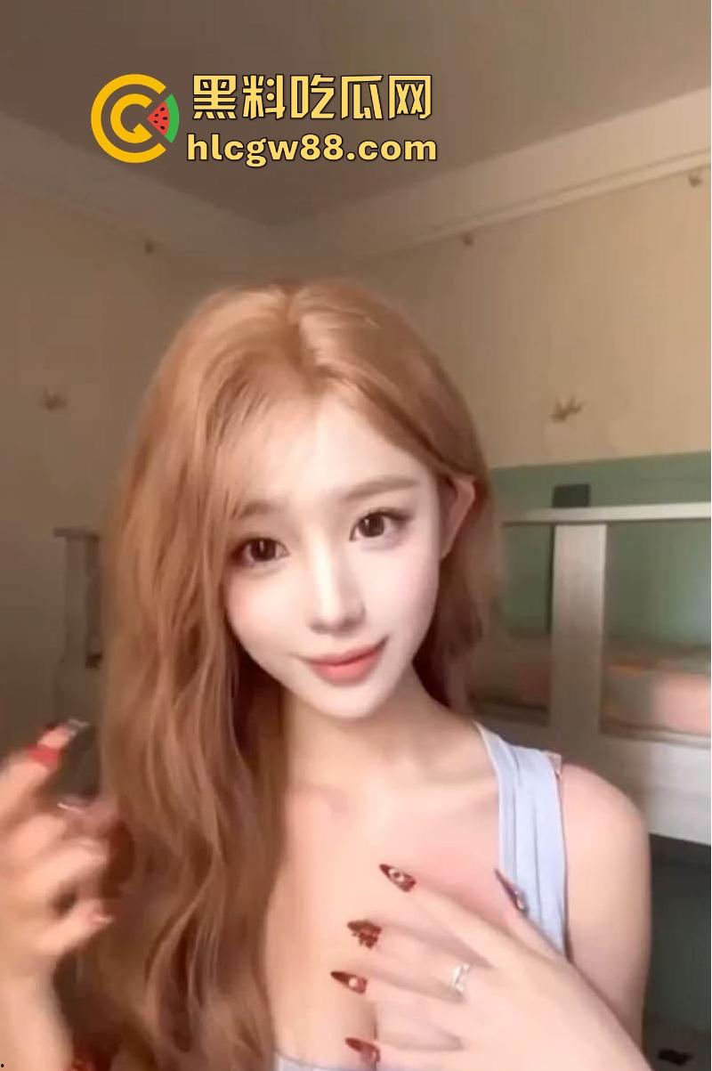 抖音高颜值网红【sakura】不雅自拍流出 立着女同人设约炮不同男人 粉嫩酮体爆炸身材看的欲罢不能！-5