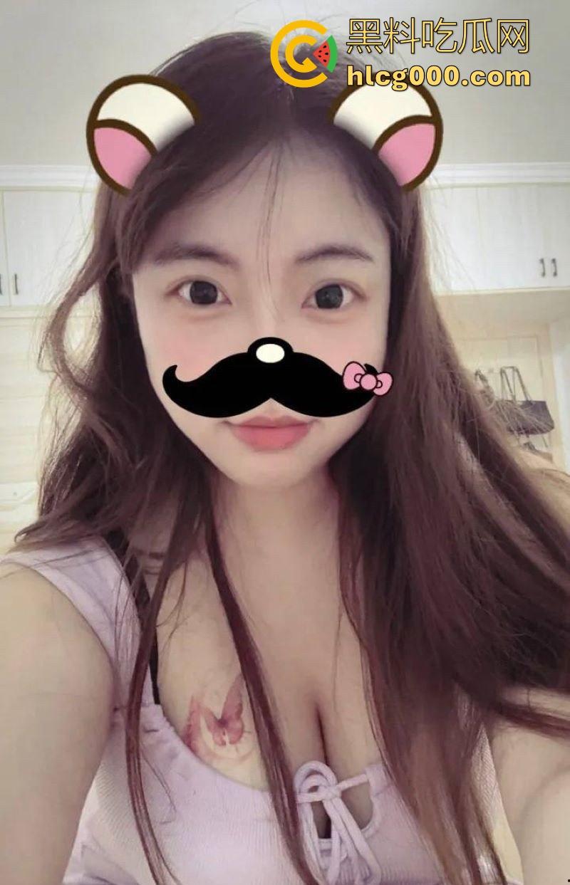 抖音巨乳主播【Primadonna】直播自慰，手指在被子下操纵着跳蛋，听着湿润的水声，眼神逐渐迷离，巨刺激！-3