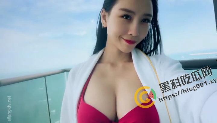 抖音粉丝超四十万的极品DJ【双胞胎B2B 】高颜值身材火辣，早期未整容未爆改发给榜一大哥的专属福利。 两个骚逼床上揉逼那一刻，我射了！-12