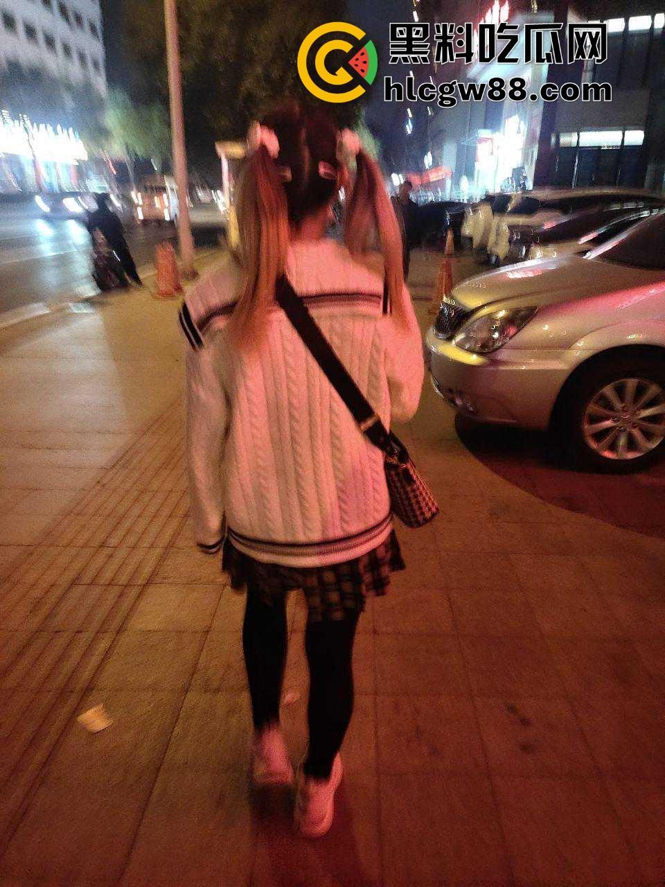 黑料吃瓜约炮秘籍曝光，老司机狂推，七大案例骚到炸，心动对象一针难忘，瓜辣到极致！-11