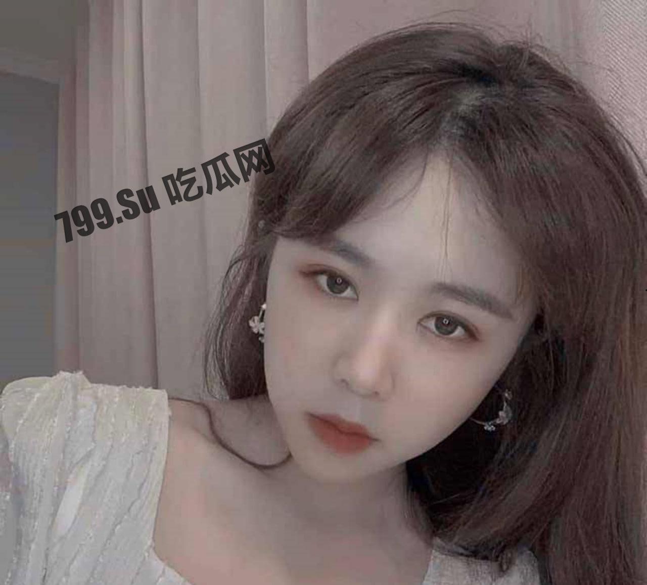 前女友系列！青岛大学大二女生 何欣 和男友私房照分手后遭流出-13