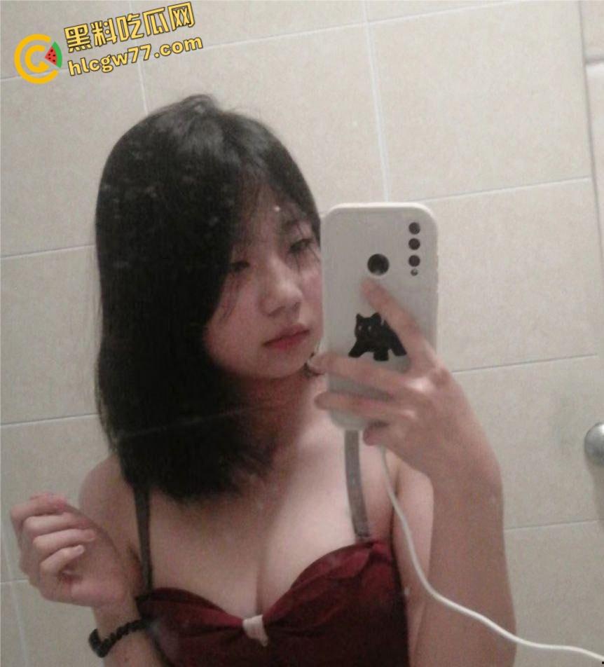 四川绵阳JK前女友【王涵宣】私密视频曝光 蜡油皮鞭 捆绑震动棒 尺度炸裂反差拉满-4