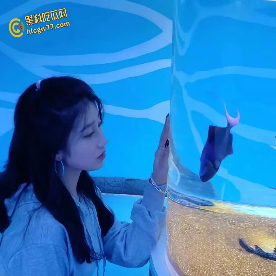 独家爆料张家口女大学生【郑想】，清纯校园女神沉沦欲海，无套轮流内射掀淫乱狂潮！-3