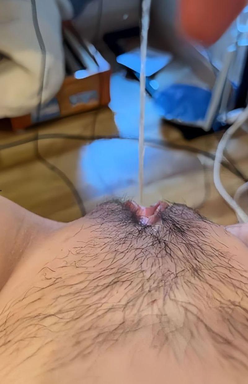 极品高颜值微胖女大自慰私拍曝光，假阳具自慰露穴，肉感曲线美乳晃荡，绝品身材太他妈撩人了！-9