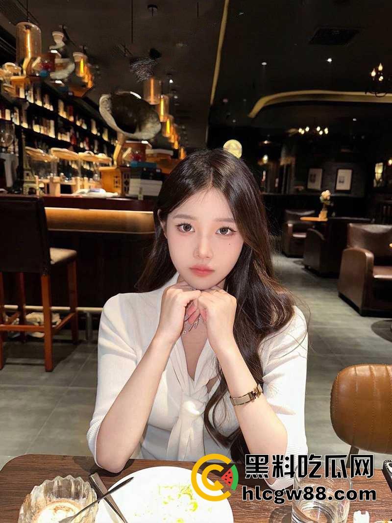 附近人撩到极品176cm高挑女神【孙美美】人妻偷情成瘾，口活暴力深喉超刺激，老公不玩她竟便宜了外人！-1