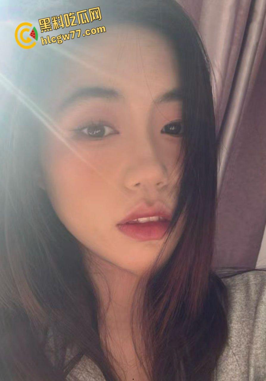 南京财务【陈琳】反差私拍曝光!豪乳翘臀情趣诱惑,骚浪姿势掀翻全网!-1