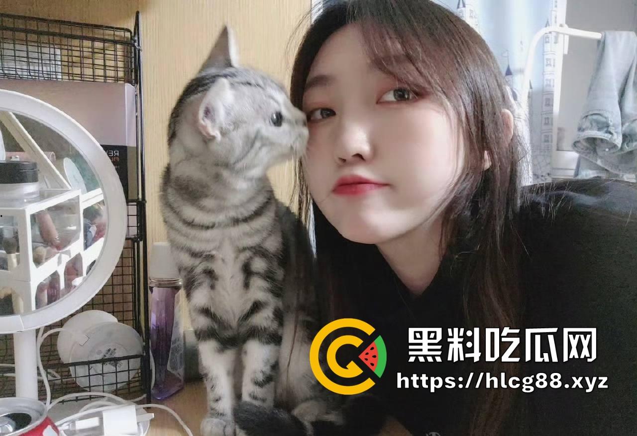 上海白领【毕姐】24岁被金主爸爸包养，吃鸡伺候得爽翻天，这骚母狗真是下贱到骨子里！-3