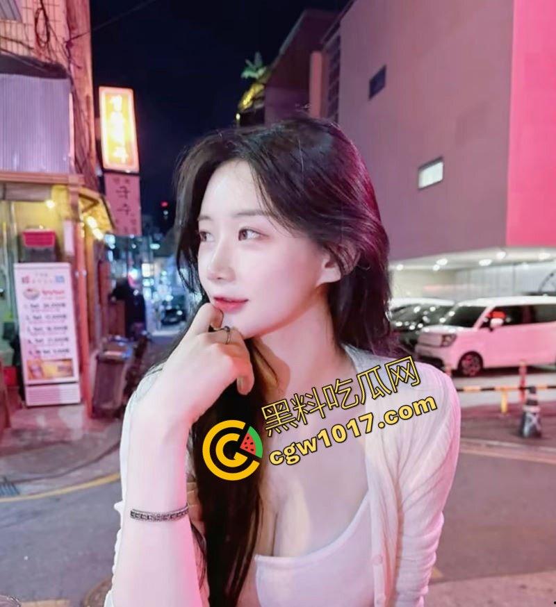 抖音重庆00后地陪【贝儿】陪玩陪睡调教黑料曝光 据说携手闺蜜双飞一条龙服务 金主直呼爽到爆！-4