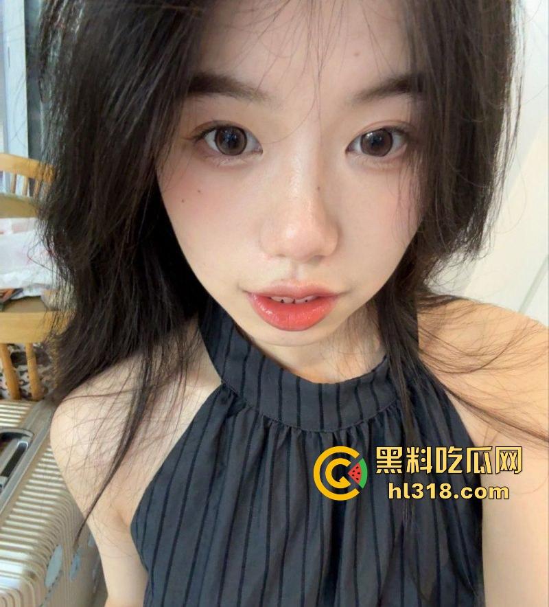 厦门大学【刘学玲】自慰视频曝光,在网上撩骚约炮,扭腰摆臀动作挑逗勾引炮友猛操!-1