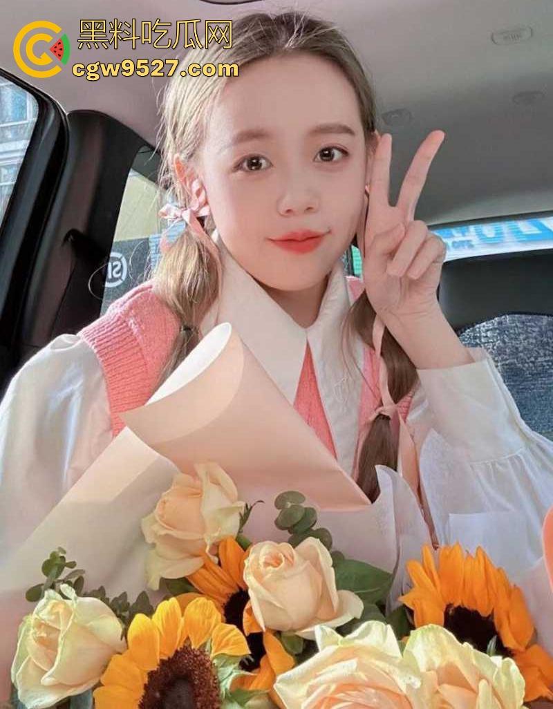 天津医科大学可爱女大【魏丫雅】不雅视频泄漏！清纯萝莉露脸骑乘，小贫乳摇摇晃晃，校园女神秒变反差母狗！-6