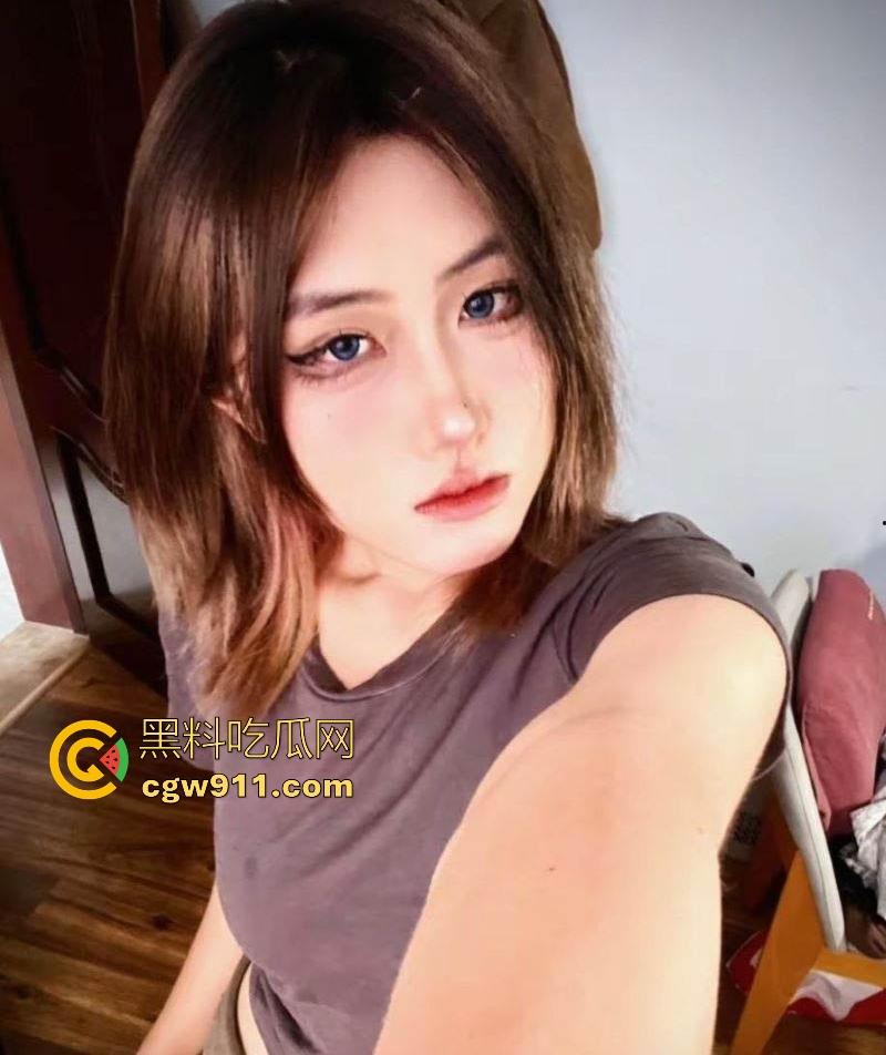 杭州max酒吧营销小妹露脸性爱视频流出，极品大长腿高跟情趣装搔首弄姿，口交骑乘后入爆操内射！-4