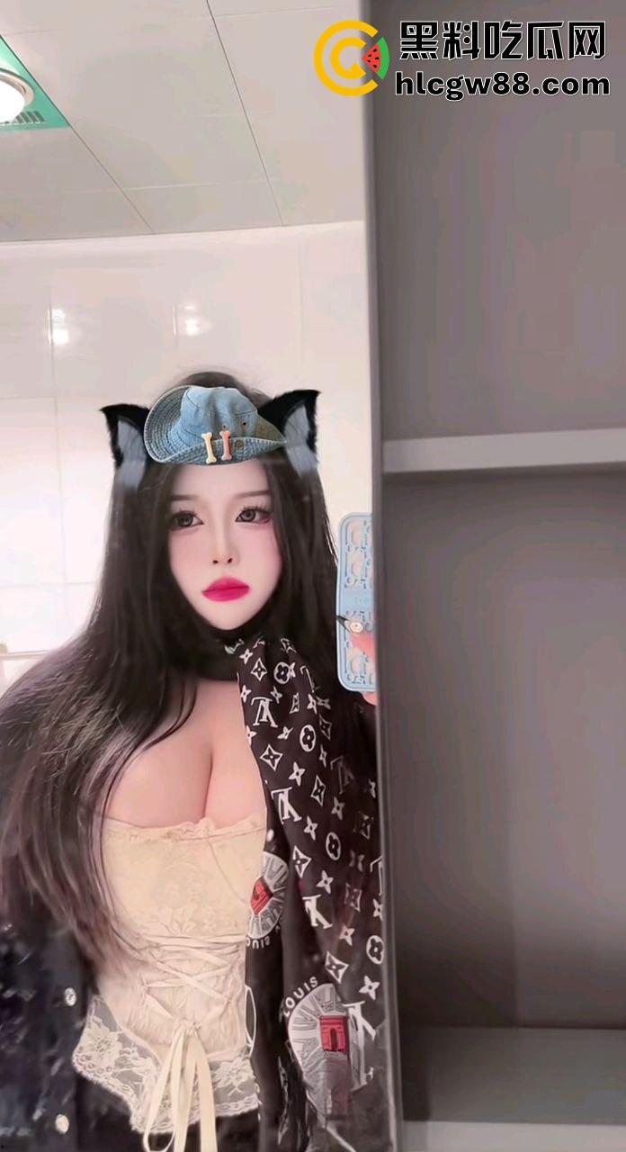 抖音元气少女【full77】清纯妹 这骚臀屁股模式多到我想拜师学艺，终于见识啥叫自由切换模式！-7