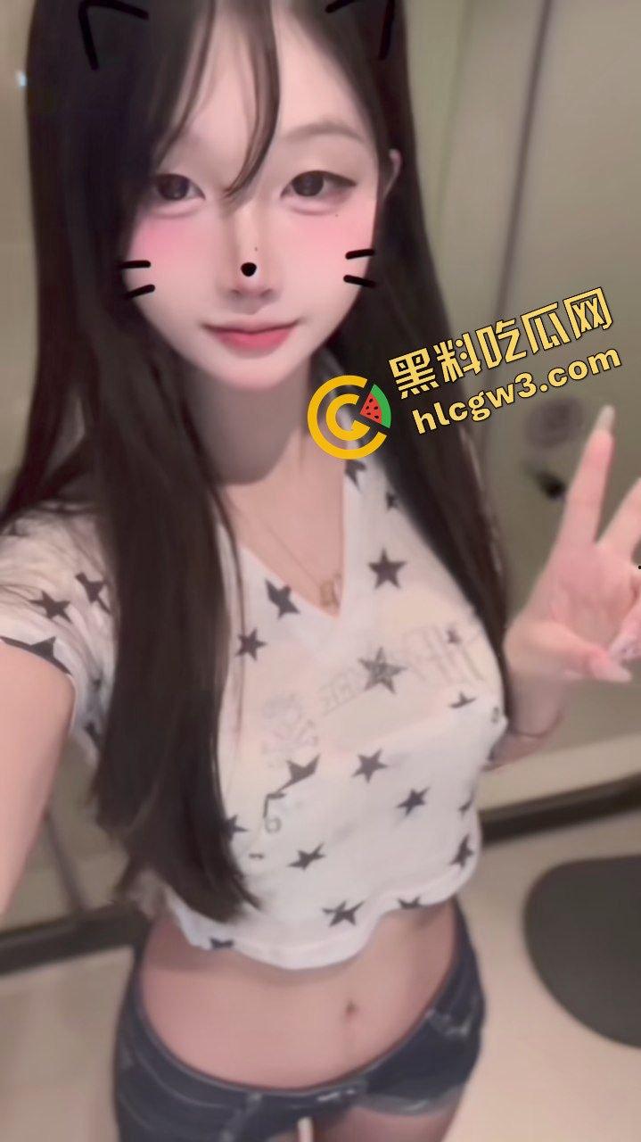 抖音极品清纯反差JK学生妹『单眼皮那女的』私拍抠逼供金爸观赏 全裸无套爆操淫叫!独家曝光!-4