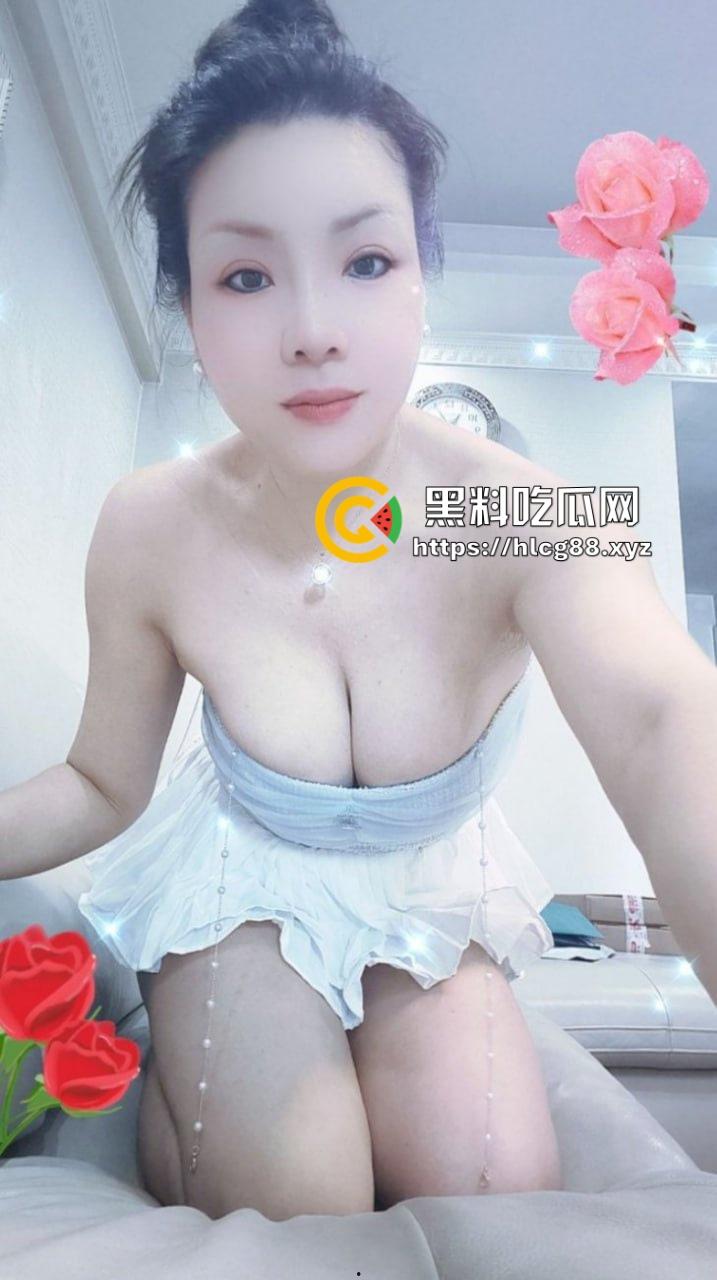 深圳龙岗东三村嫖客排队操嫩逼名鸡，扫街大神偷拍炸场，帽子叔叔硬着来抓！-3