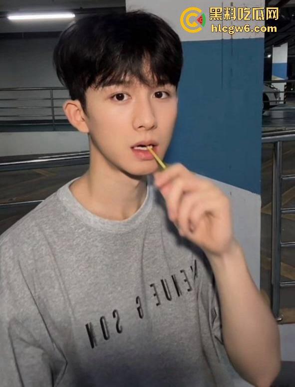 娱乐圈大瓜!陈情令主演【漆培鑫】与女制片人【张皓炘】多次发生关系聊天记录裸聊曝光,昔日情人反目成仇!-15