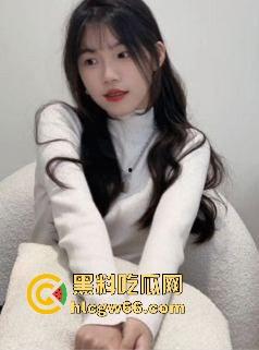 网友投稿！宁波大学管理学院母狗【潘钰洁】给富二代做母狗 口交吞精样样精通 不可多得的尤物！-5