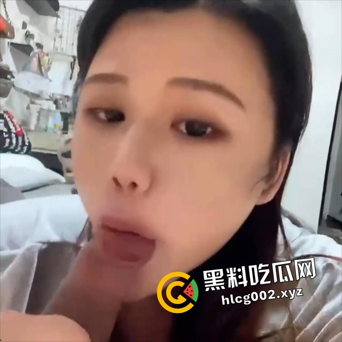 深圳电大微胖女大学生 文具塞逼勾引网友 口活一觉 蛋蛋都要吸出来了-2