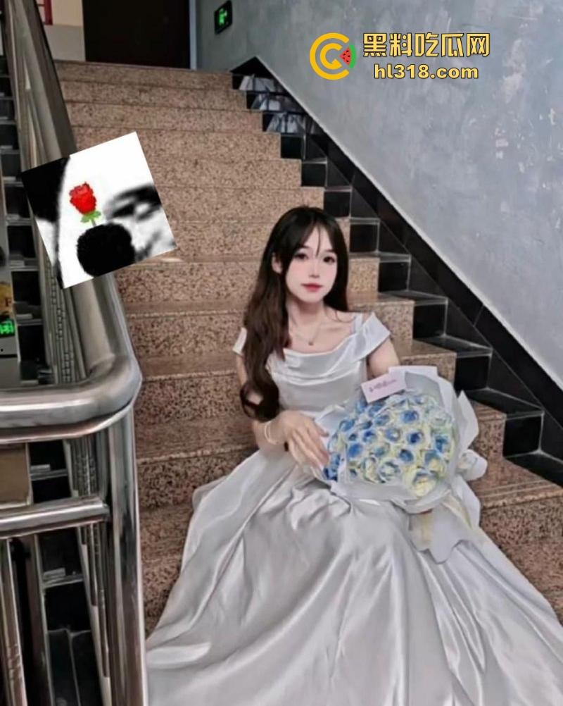 乖巧可爱学生妹还是遭黄毛得手，与小伙无套性爱露脸口交，我还是想不通！我到底是输在什么地方！-2