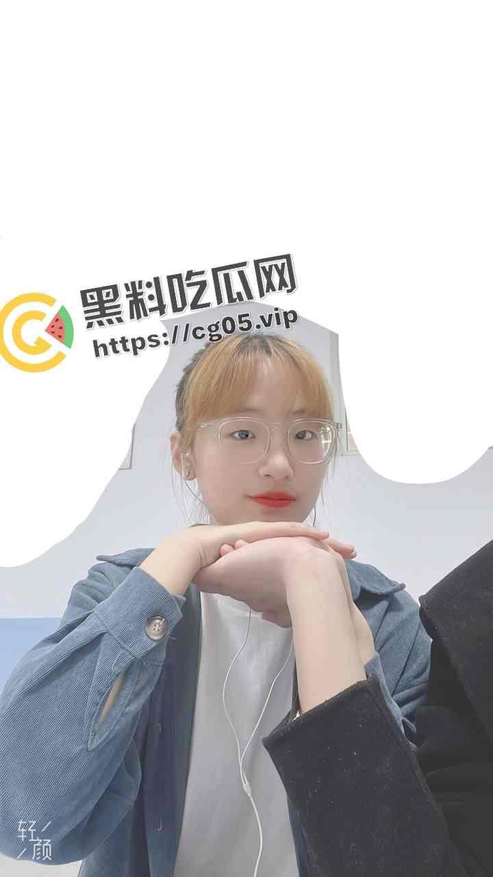 大连商务职业技术学院【王玥可】先天口交足交圣体 做爱视频被绿帽阳痿男朋友曝光求侮辱-2