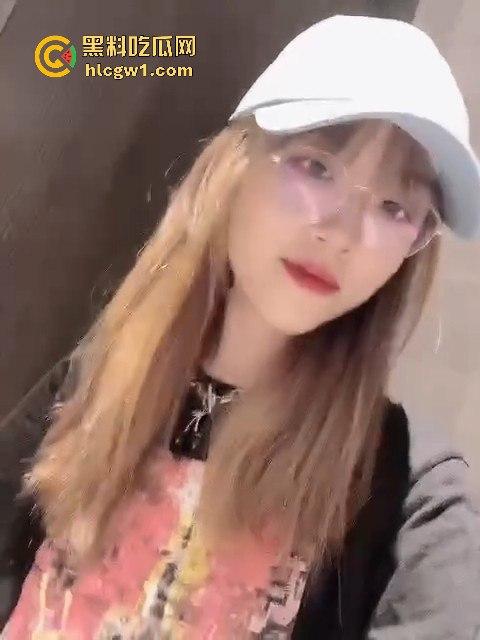 瓜友约炮极品清纯妹子【李雪莹】！表面纯洁无瑕，私下却道具自慰，骚气满满！独家爆料流出！-4