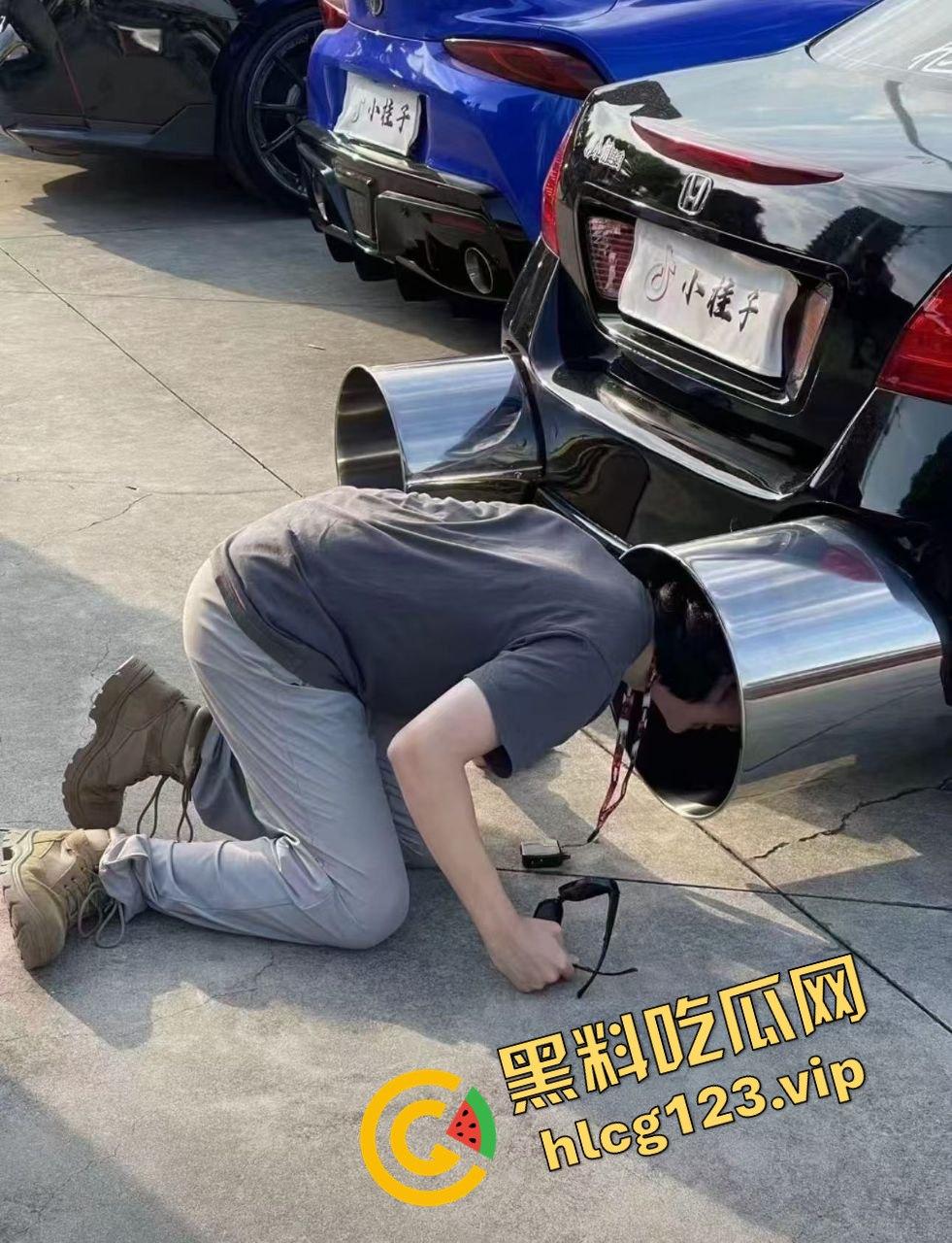 广东抖音网红改装车离谱！排气孔大到能塞下一个人，玩得也太过分了吧！-6