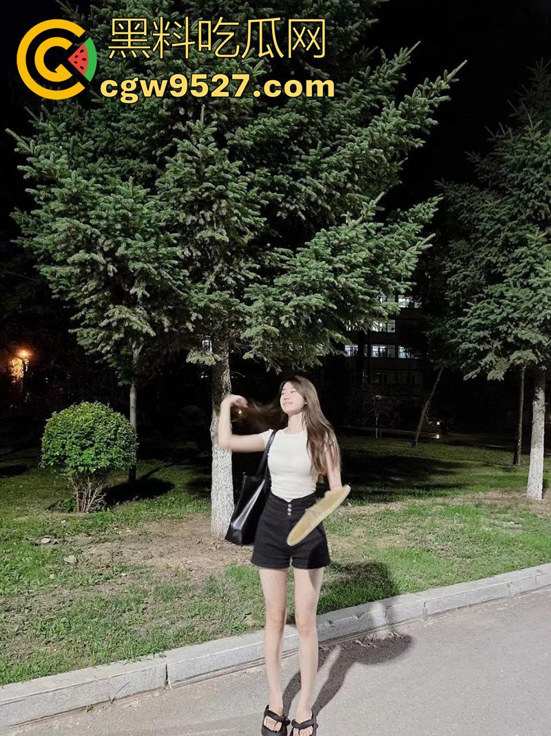 广州职业技师学院【苏婷】，背着男友和闺蜜旅游，喝多被两男轮流爆操，还偷情闺蜜男友，真是骚没边了！-5