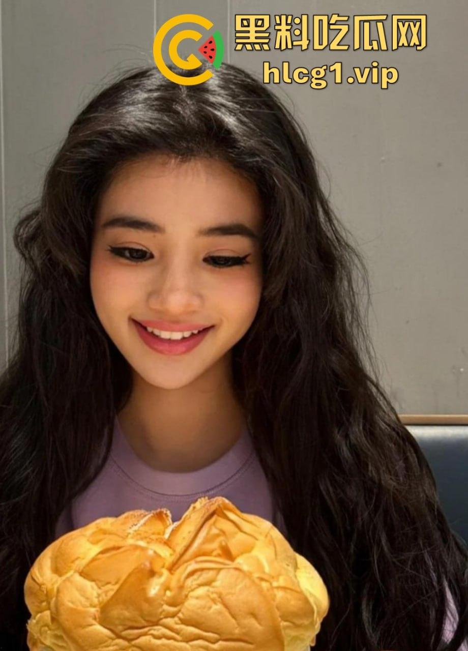 陕西师范大学风波！教授『 王安中』性骚扰事件曝光，向美女学生发送裸照遭实名举报！-6